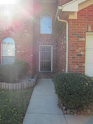 1st image of 2703 Scarborough Dr
