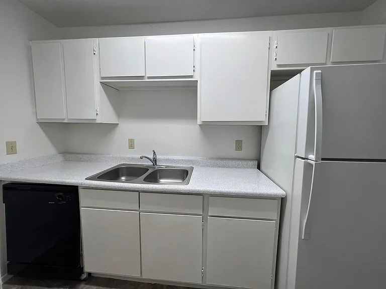 Cypresswood Apartments — Photo 5