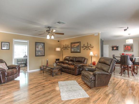 5th image of 401 Glendale Dr