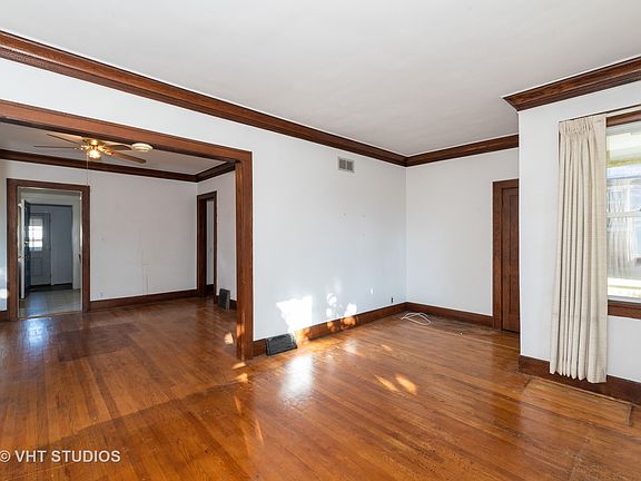 3rd image of 13420 S Buffalo Ave