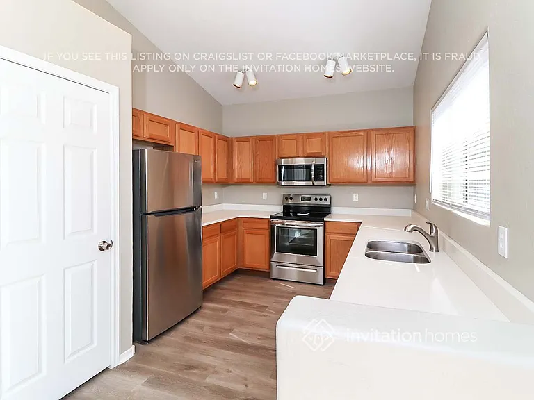 14459 N 87th Dr — Photo 6