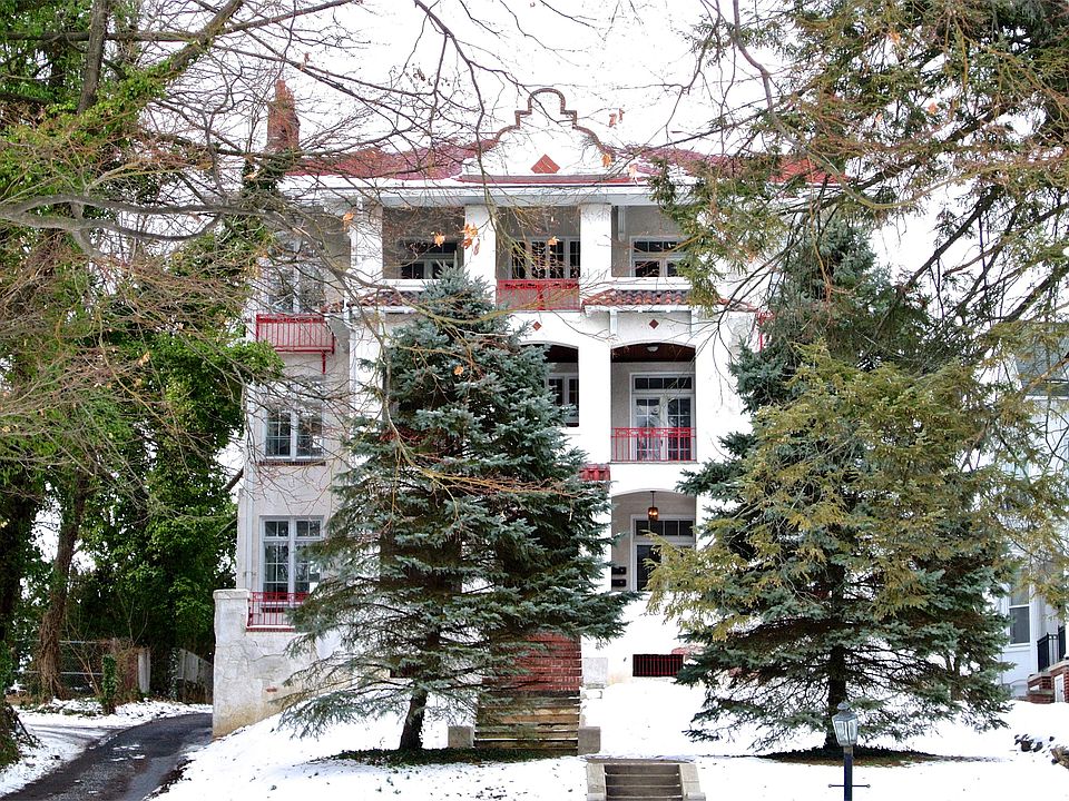 1st image of 629 Oak Hill Ave APT 2
