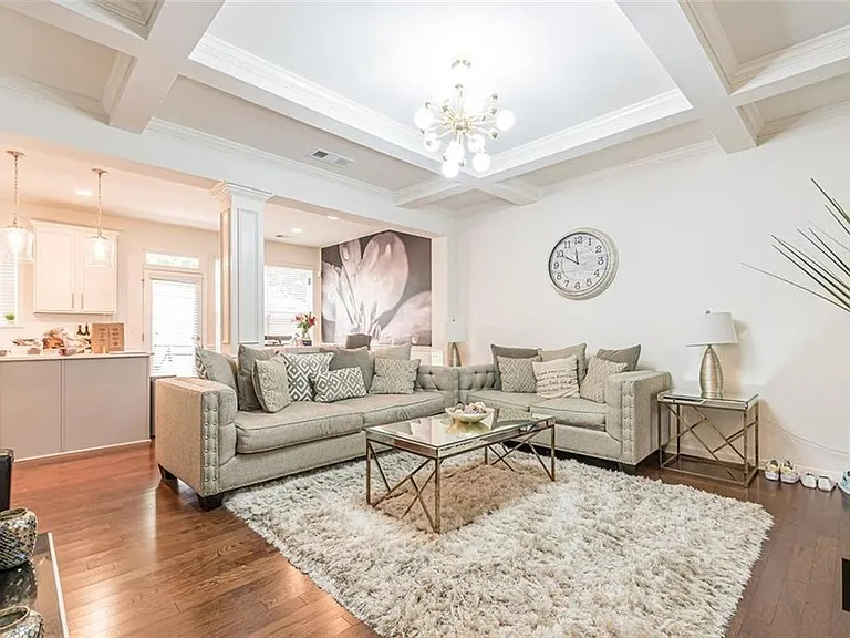 1506 River Oak Ln — Photo 3
