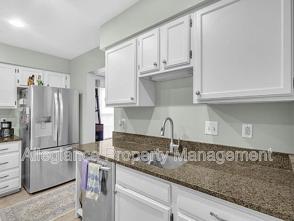 4th image of 4328 Gypsy Ct