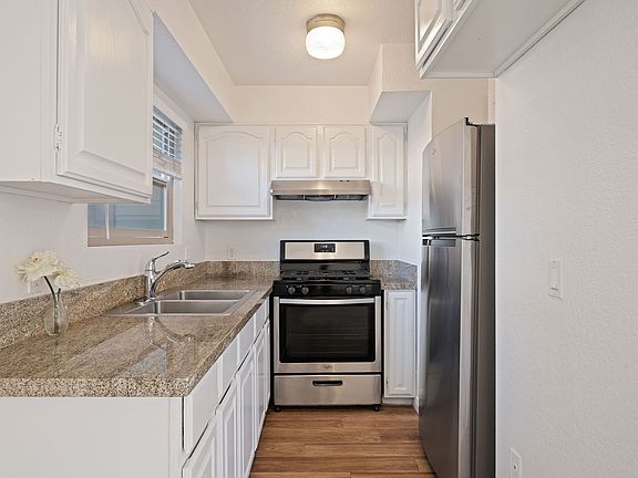 5th image of 313 W Pedregosa St #3