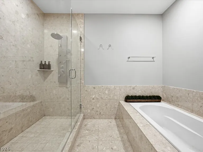 4575 Dean Martin Dr #307 — Photo 23