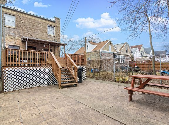 4th image of 1754 N Monticello Ave