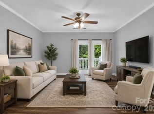 17221 Doe Valley Ct, Cornelius, NC 28031