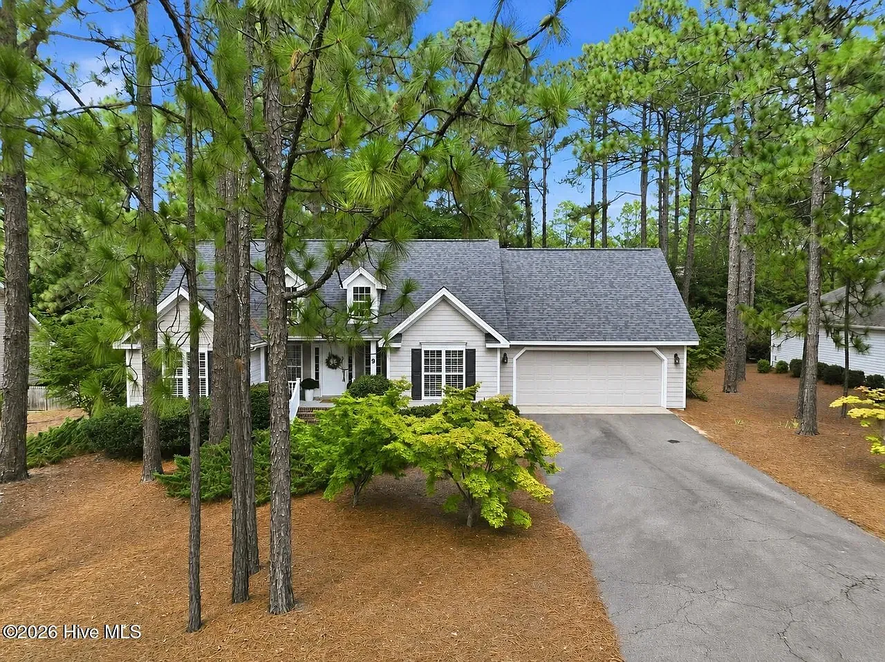 3 bed, 1981 sqft, $2,300 — Photo 4