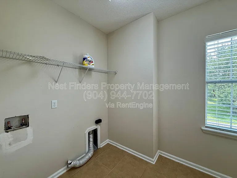 145 Woodfield Ln — Photo 38