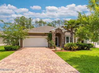 377 Aspen Leaf Dr, Jacksonville, FL 32256