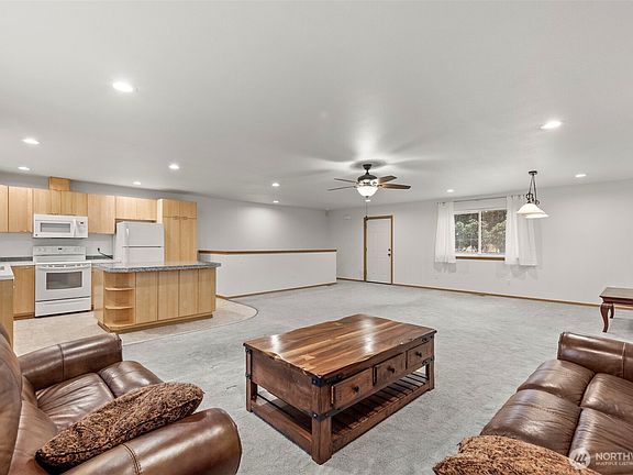 4th image of 2718 S Star lake Road