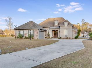 661 Lake Iberville Ct, Ponchatoula, LA 70454