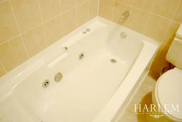 Rented by Harlem Properties | media 13