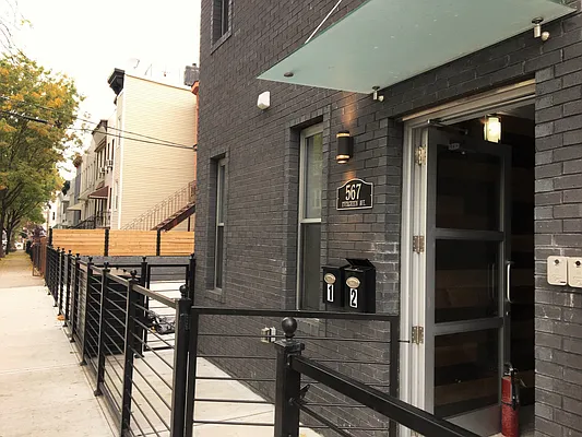 Rented by The Maverik Group LLC | media 6
