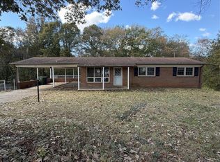 637 N McLin Creek Rd, Conover, NC 28613