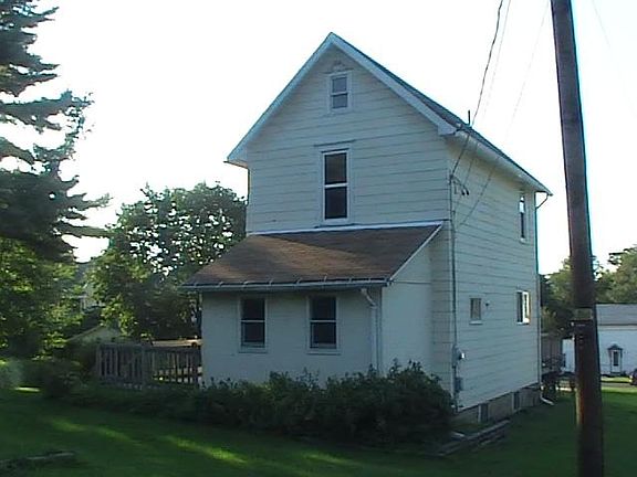 3rd image of 305 W Mountain Ave S