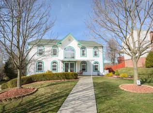 1303 Morgan Cir, Canonsburg, PA 15317