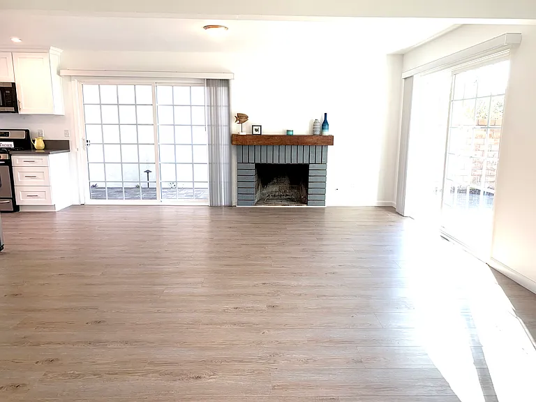30725 Mainmast Dr — Photo 3