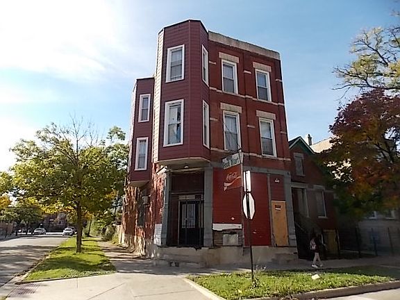 3rd image of 1256 S Christiana Ave
