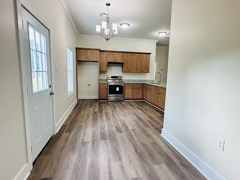 311 Saint Margarite St — Photo 4
