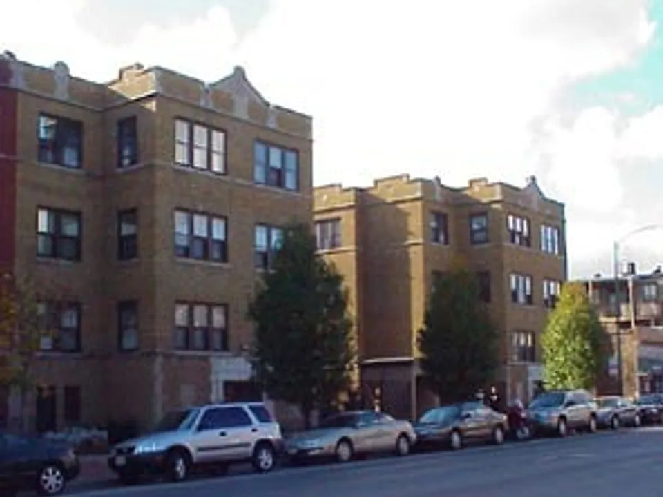 1331-41 W. Addison