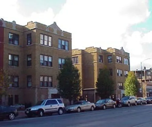 1331-41 W. Addison Photo 1