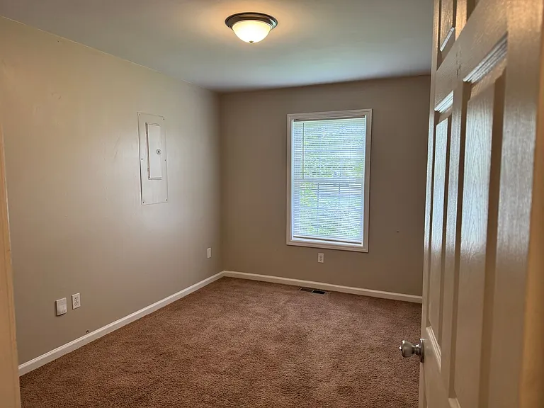 222 Pappy Dr — Photo 11