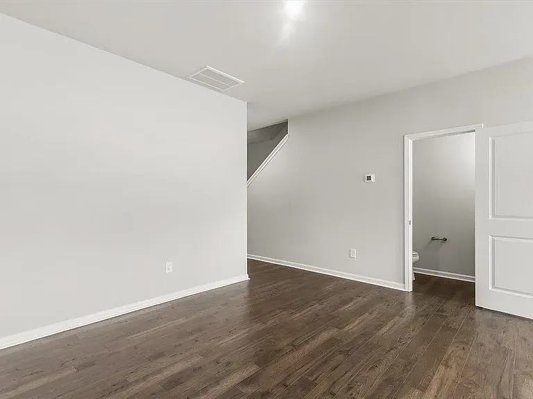 173 Randwick Ln — Photo 26