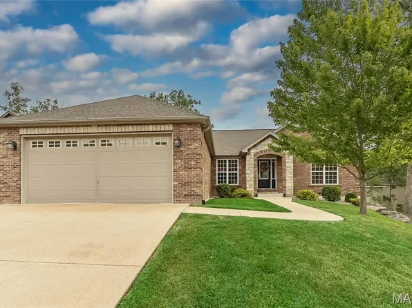 10495 Walnut Ln, Foristell, MO 63348
