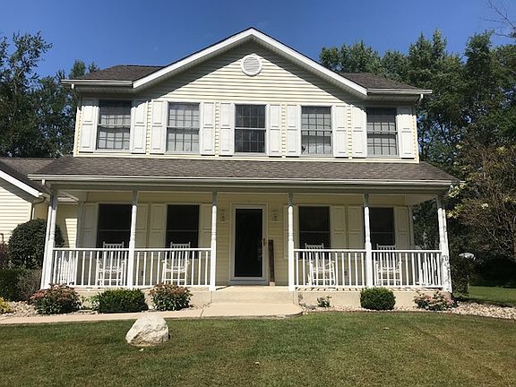 2nd image of 1513 Parkside Ln