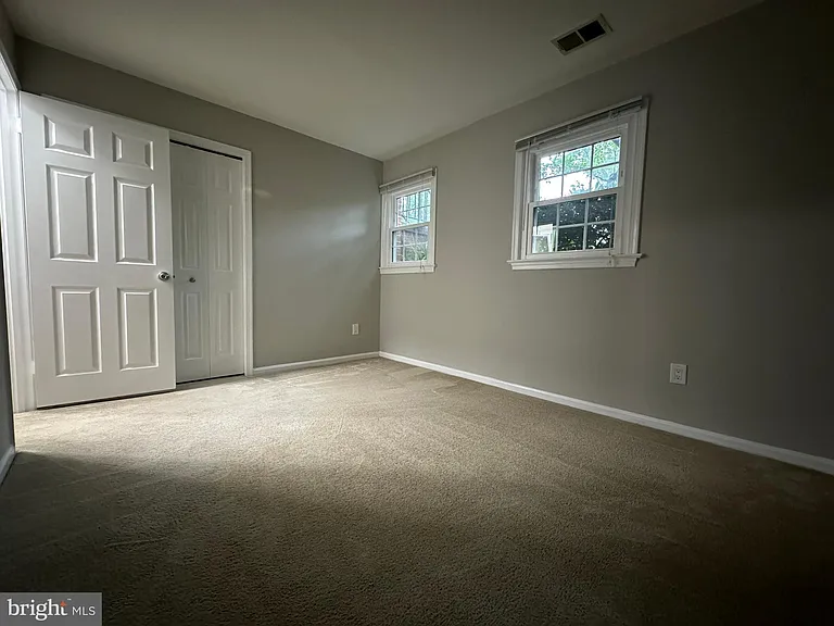 10152 Village Knolls Ct — Photo 39