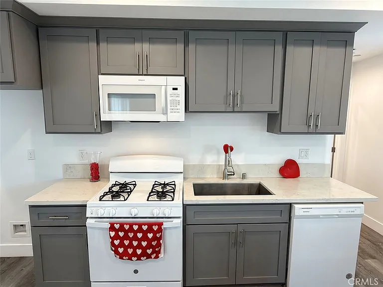 1493 Atlantic Ave — Photo 3
