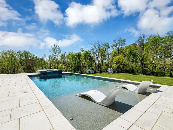 69th image of 5026 Hilltop Ln