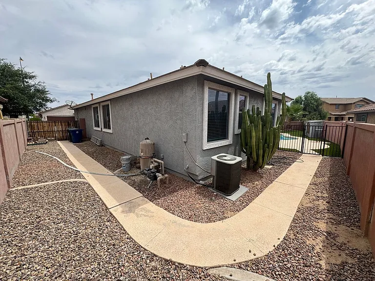 4133 E Cherry Hills Dr — Photo 24