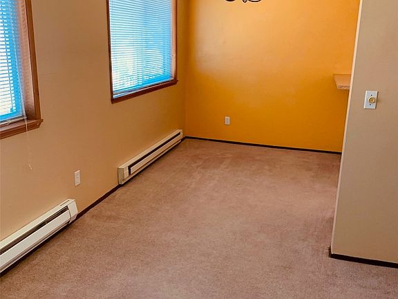 5th image of 2806 Garden Court #D
