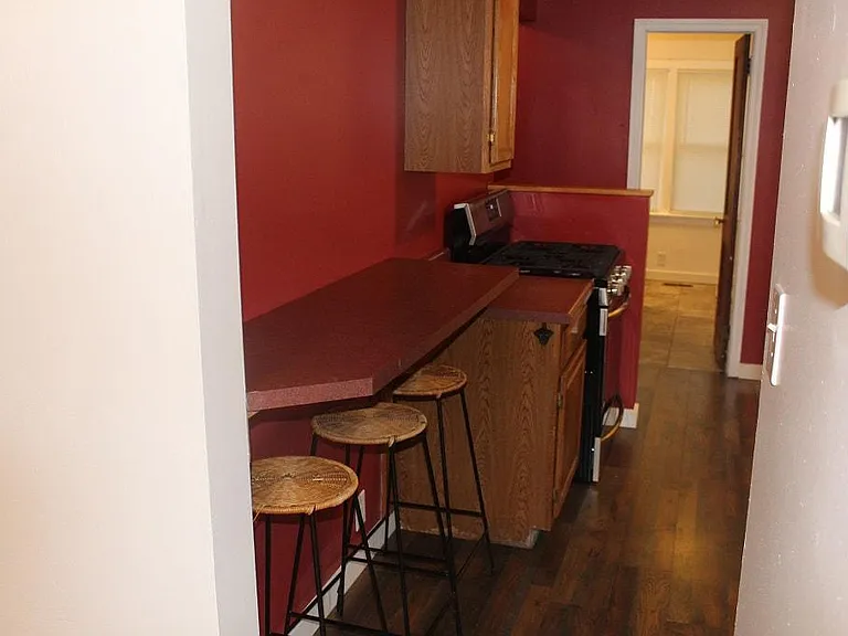 203 S Clark St — Photo 11