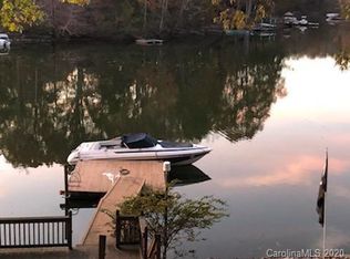 6918 Shade Tree Ln, Sherrills Ford, NC 28673