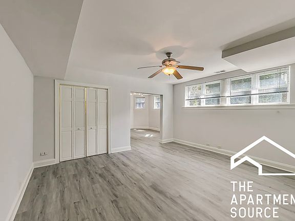 5th image of 3439 N Lakewood Ave #G