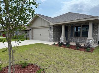 183 Ridgeway Cir, Crestview, FL 32536