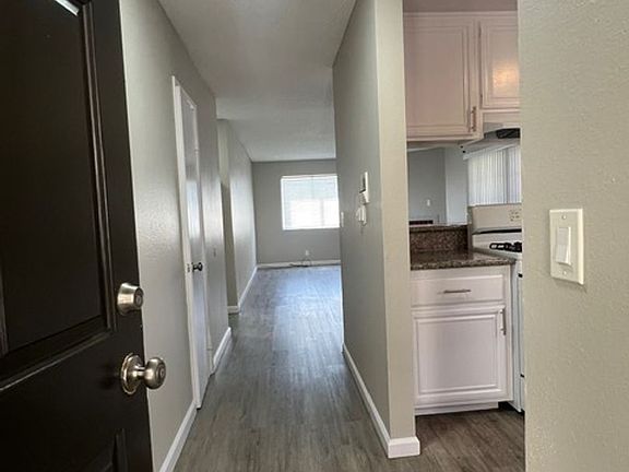 2nd image of 750 Gaviota Ave APT 2