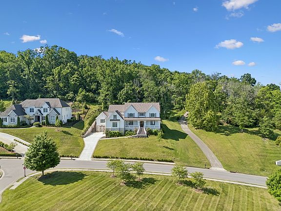 2nd image of 1019 Stockett Dr