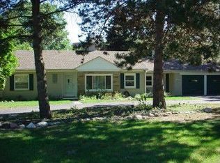 19548 Hillcrest St, Livonia, MI 48152