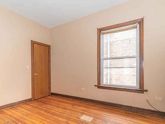 4th image of 7533 S Saint Lawrence Ave