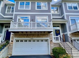 1818 Watercolor Pl, Grayslake, IL 60030