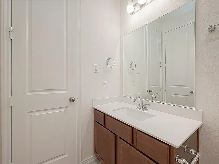 1303 Munson Valley Rd — Photo 31