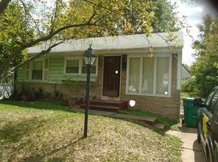 428 Lancashire Rd, Saint Louis, MO 63137