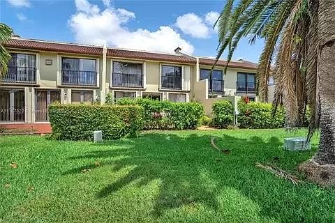 3rd image of 3303 Torremolinos Ave #3303