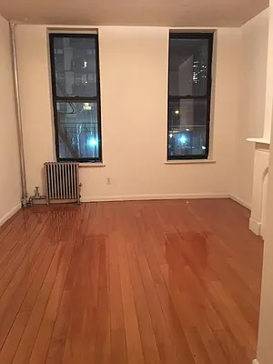 Rented by Elinor Taasa, LREB | media 21