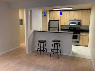 1327 W 25th Ave APT 216, Anchorage, AK 99503